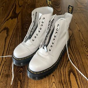 Dr Martens platform white Sinclair boot (worn once)
